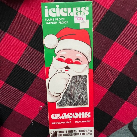 Bundle of Retro Garland and Tinsel - Picture 2 of 5